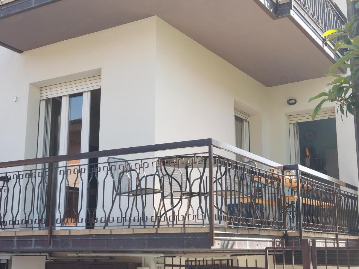 La Forgia Apartment 佩斯基耶拉德加达 外观 照片
